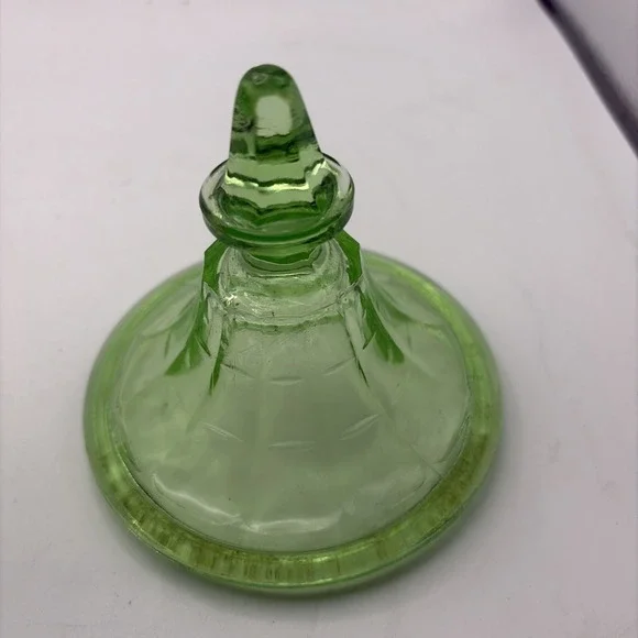 Anchor Hocking Block Optic Pattern Green Uranium Glass Footed Candy Dish & LID - Picture 11 of 13